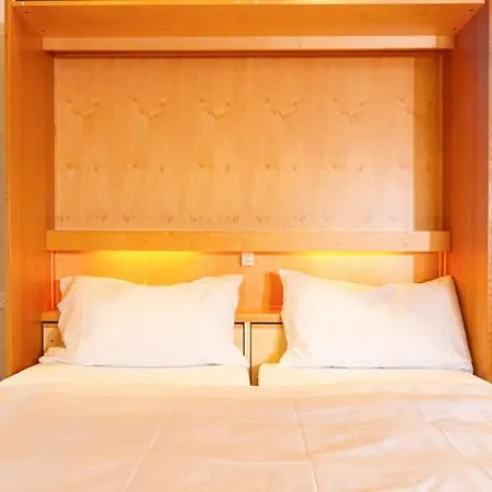 מלון Swiss Views