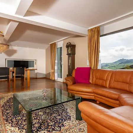 מלון Swiss Views *